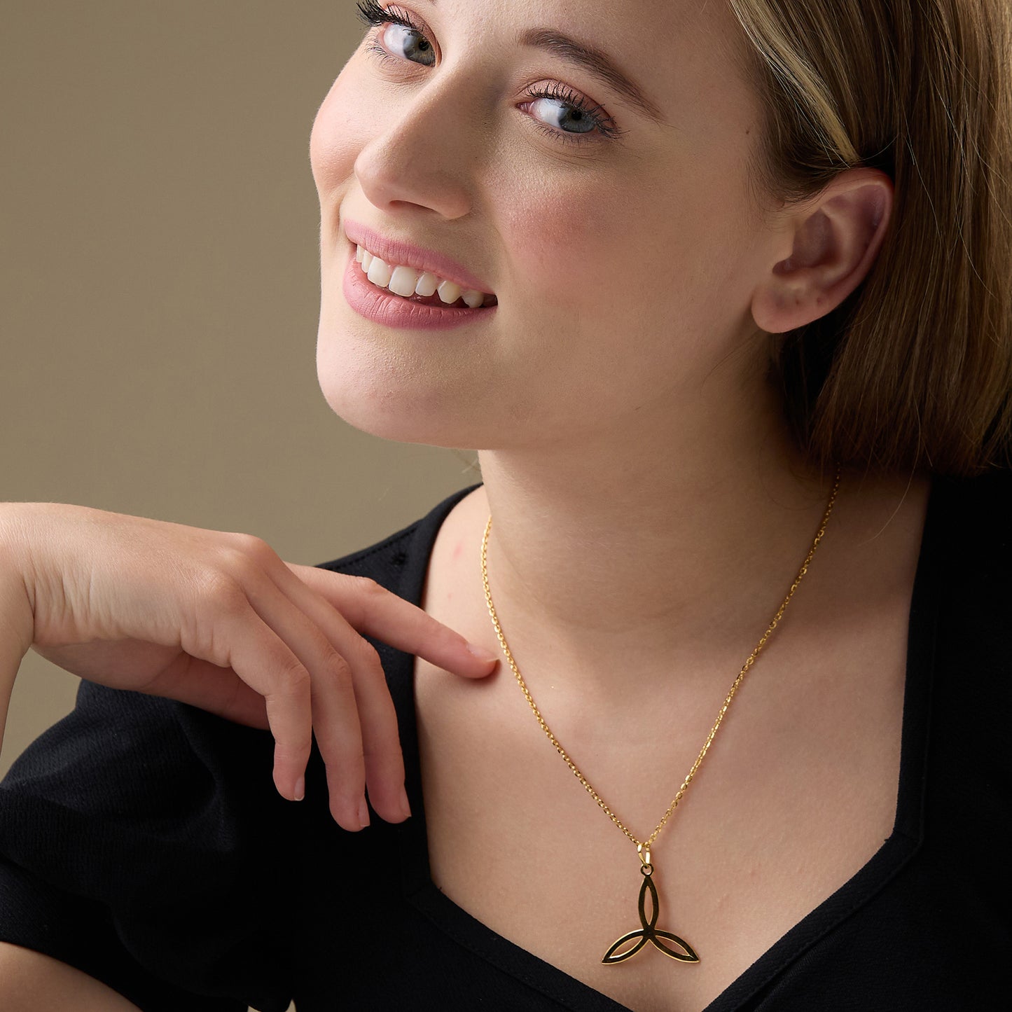 MAIRA Tristar Gold Plated 925 Sterling Silver Pendant Chain Necklace for Girls