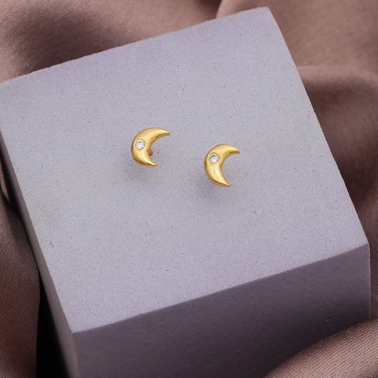 MAIRA Half Moon Mini 925 Sterling Silver Round Stud 18 k Gold Plated Chand Earring Set for Girls / Women