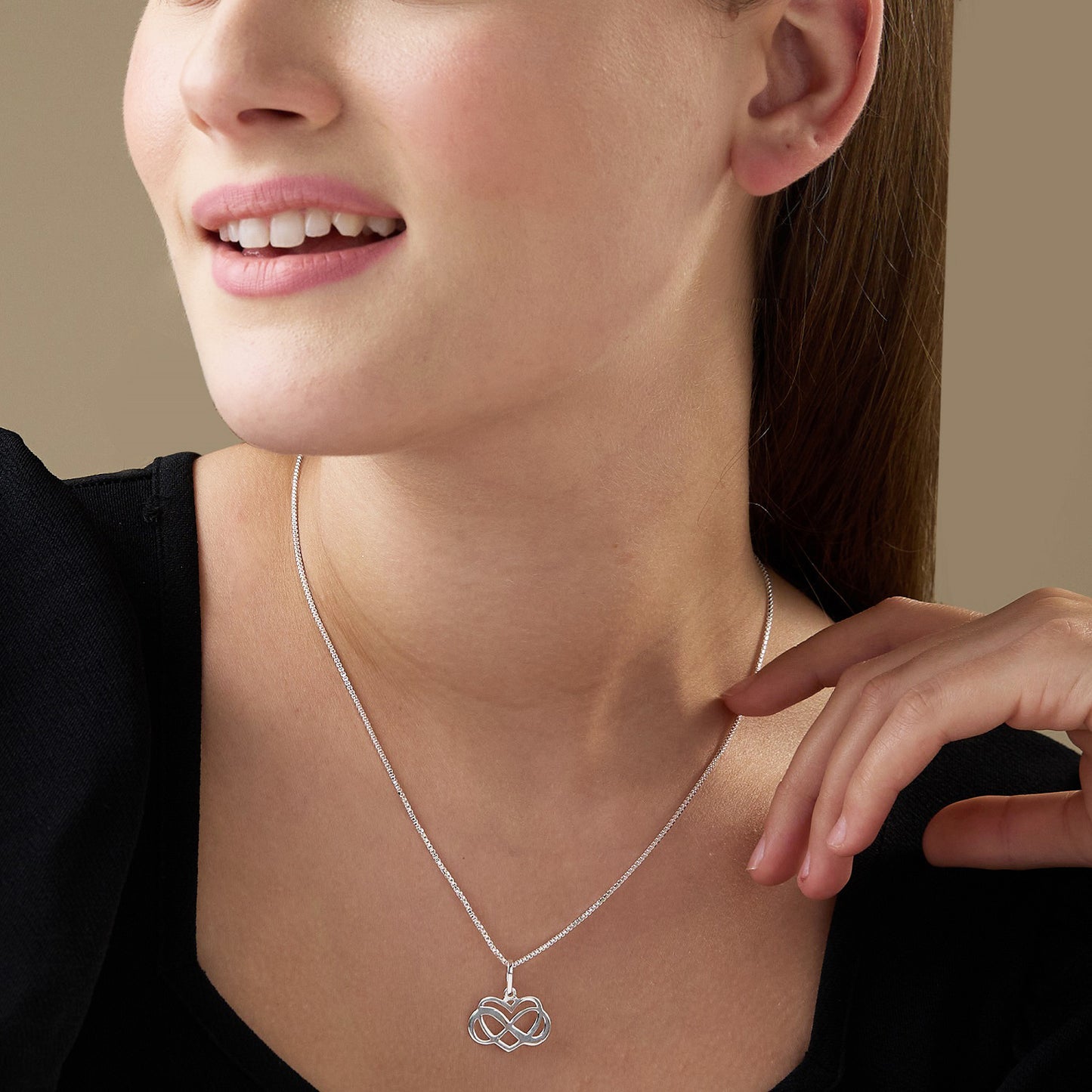 MAIRA 925 Sterling Silver Rhodium Plated Infinity Valentine Heart Pendant Chain Necklace Jewellery / Gift for Girls & Women