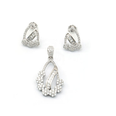 MAIRA 925 Sterling Silver Valentine Pendant with Earrings Set for Girls / Women