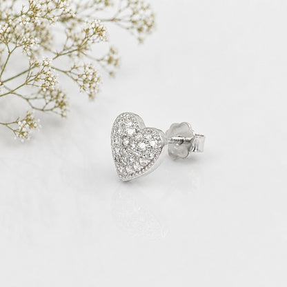Shimmering Stylish Heart Shaped Stud
