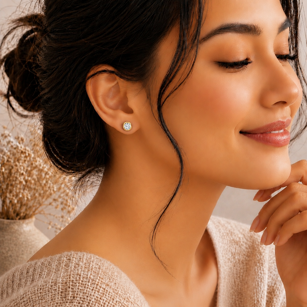 Golden Radiance Round Crystal Stud