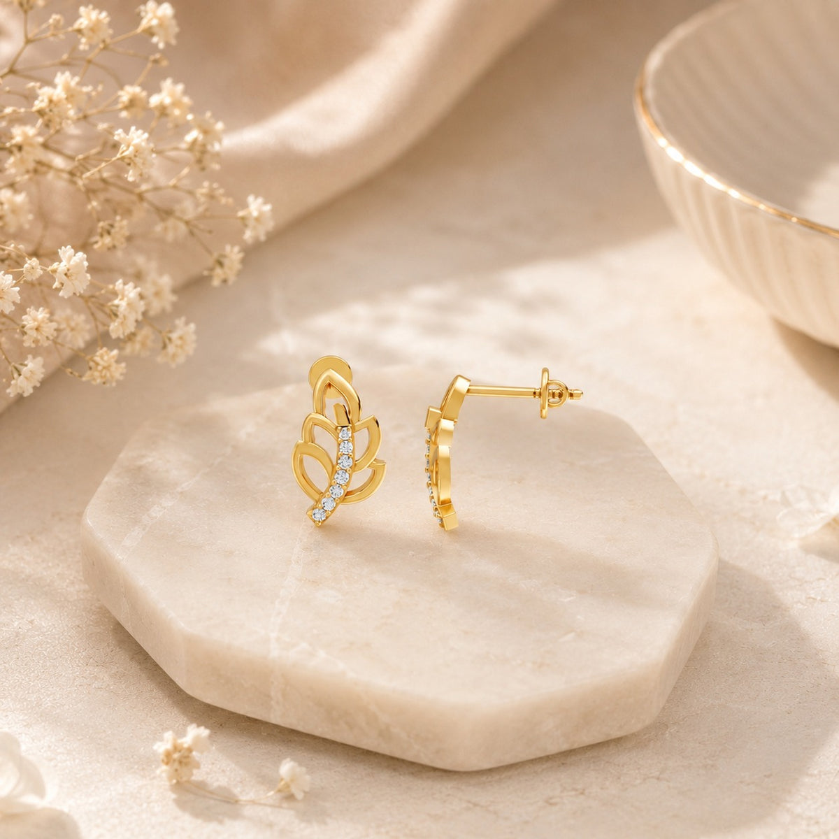 Beautiful Gold Leaf Flower Earrings